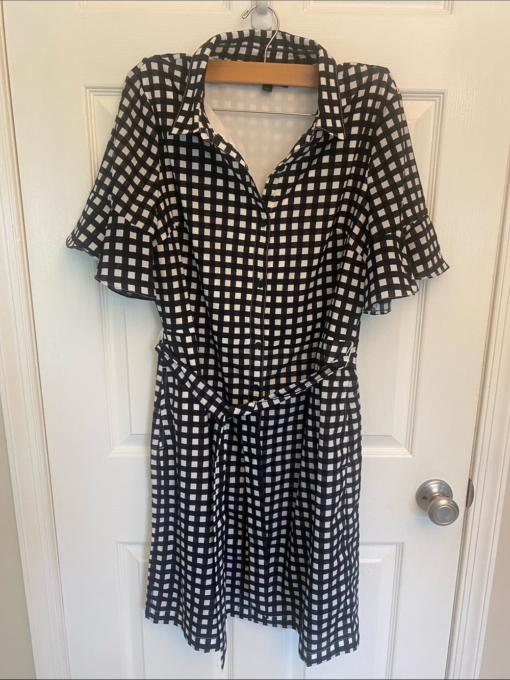 Banana Republic Black & White Gingham Tie-Waist Midi Dress